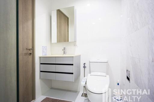 For RENT : HQ by Sansiri / 2 Bedroom / 2 Bathrooms / 77 sqm / 72000 THB [7227154]