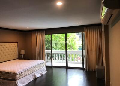 For RENT : K.P. Villa / 3 Bedroom / 2 Bathrooms / 200 sqm / 72000 THB [R10386]