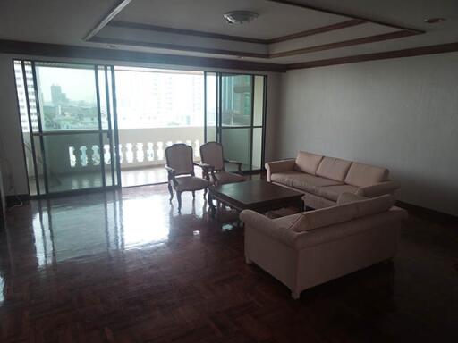 For RENT : Charan Tower / 3 Bedroom / 3 Bathrooms / 261 sqm / 75000 THB [2146925]