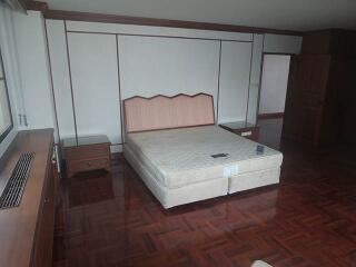 For RENT : Charan Tower / 3 Bedroom / 3 Bathrooms / 261 sqm / 75000 THB [2146925]