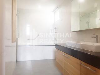 For RENT : Tai Ping Towers / 3 Bedroom / 3 Bathrooms / 256 sqm / 75000 THB [3478496]