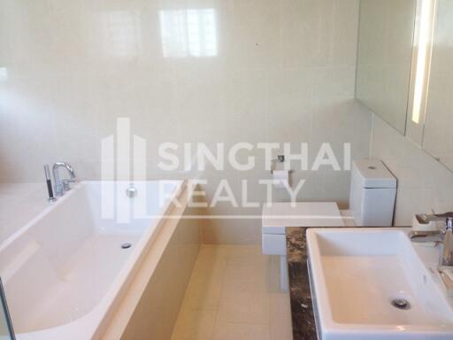 For RENT : Hyde Sukhumvit 13 / 3 Bedroom / 3 Bathrooms / 106 sqm / 75000 THB [3627251]