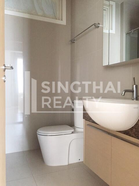 For RENT : 39 by Sansiri / 2 Bedroom / 2 Bathrooms / 79 sqm / 75000 THB [3794789]