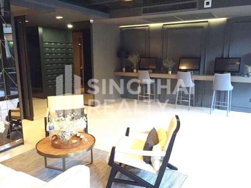 For RENT : Klass Condo Langsuan / 2 Bedroom / 2 Bathrooms / 72 sqm / 75000 THB [3874484]