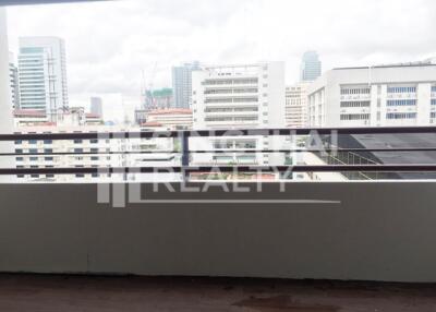 For RENT : Liberty Park / 3 Bedroom / 3 Bathrooms / 254 sqm / 75000 THB [4000238]