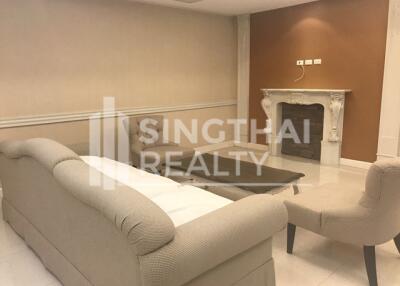 For RENT : La Vie En Rose Place / 3 Bedroom / 3 Bathrooms / 183 sqm / 75000 THB [4398410]