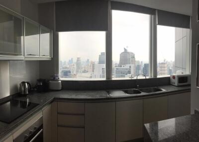 For RENT : Millennium Residence / 2 Bedroom / 3 Bathrooms / 129 sqm / 75000 THB [6457138]