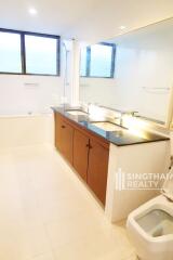 For RENT : House Sathorn / 3 Bedroom / 2 Bathrooms / 201 sqm / 75000 THB [7170250]