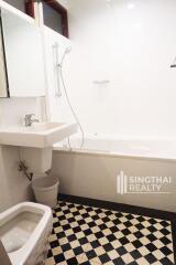 For RENT : House Sathorn / 3 Bedroom / 2 Bathrooms / 201 sqm / 75000 THB [7170250]