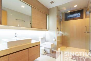 For RENT : Hyde Sukhumvit 13 / 2 Bedroom / 2 Bathrooms / 111 sqm / 75000 THB [7251017]