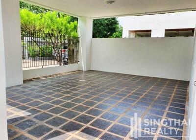 For RENT : House Ekkamai / 4 Bedroom / 4 Bathrooms / 351 sqm / 75000 THB [7292046]