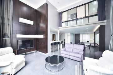 For RENT : The Emporio Place / 3 Bedroom / 2 Bathrooms / 134 sqm / 75000 THB [7937033]