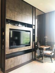 For RENT : Sindhorn Residence / 1 Bedroom / 1 Bathrooms / 75 sqm / 75000 THB [7986444]