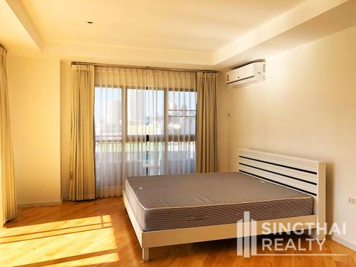 For RENT : TBI Tower / 3 Bedroom / 3 Bathrooms / 276 sqm / 75000 THB [7992811]