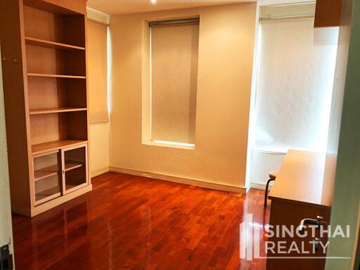 For RENT : Wilshire / 3 Bedroom / 3 Bathrooms / 211 sqm / 75000 THB [8231098]