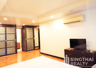 For RENT : Avenue 61 / 3 Bedroom / 3 Bathrooms / 201 sqm / 75000 THB [8363963]