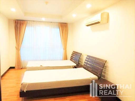 For RENT : Avenue 61 / 3 Bedroom / 3 Bathrooms / 201 sqm / 75000 THB [8363963]