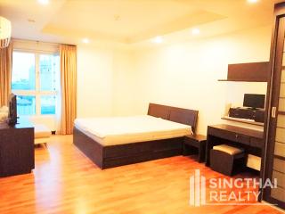 For RENT : Avenue 61 / 3 Bedroom / 3 Bathrooms / 201 sqm / 75000 THB [8363963]