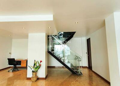 For RENT : Baan Saraan / 3 Bedroom / 3 Bathrooms / 278 sqm / 75000 THB [9584862]