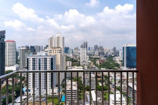 For RENT : Fullerton Sukhumvit / 2 Bedroom / 2 Bathrooms / 105 sqm / 75000 THB [9821860]