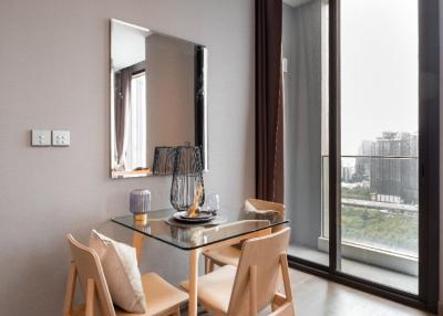 For RENT : The Esse at Singha Complex / 2 Bedroom / 2 Bathrooms / 72 sqm / 75000 THB [R10237]