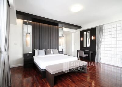 For RENT : Krystal Court / 3 Bedroom / 3 Bathrooms / 215 sqm / 77000 THB [5601440]