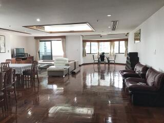 For RENT : Baan Suanpetch / 3 Bedroom / 3 Bathrooms / 266 sqm / 80000 THB [3957830]