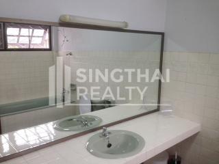 For RENT : House Thonglor / 2 Bedroom / 2 Bathrooms / 301 sqm / 80000 THB [4353611]