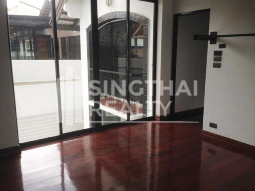 For RENT : House Thonglor / 2 Bedroom / 2 Bathrooms / 301 sqm / 80000 THB [4353611]