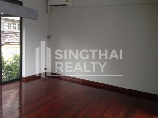 For RENT : House Thonglor / 2 Bedroom / 2 Bathrooms / 301 sqm / 80000 THB [4353611]