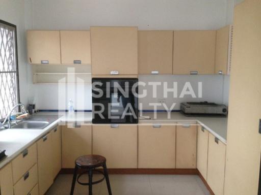 For RENT : House Thonglor / 2 Bedroom / 2 Bathrooms / 301 sqm / 80000 THB [4353611]