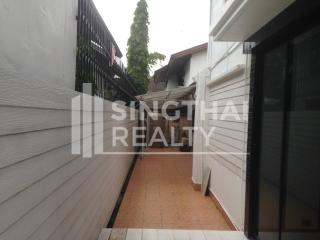 For RENT : House Thonglor / 2 Bedroom / 2 Bathrooms / 301 sqm / 80000 THB [4353611]