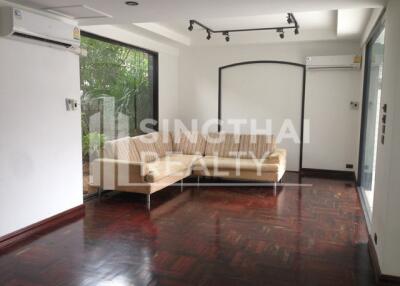 For RENT : House Thonglor / 2 Bedroom / 2 Bathrooms / 301 sqm / 80000 THB [4353611]