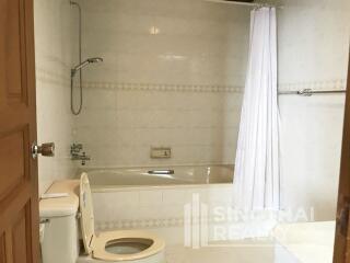 For RENT : Promsuk Condominium / 3 Bedroom / 4 Bathrooms / 321 sqm / 80000 THB [4957430]