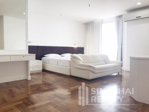 For RENT : Fifty Fifth Tower / 3 Bedroom / 3 Bathrooms / 224 sqm / 80000 THB [5060423]