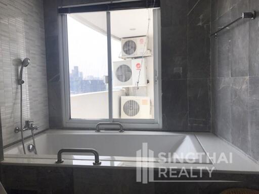 For RENT : Fifty Fifth Tower / 3 Bedroom / 3 Bathrooms / 224 sqm / 80000 THB [5060423]