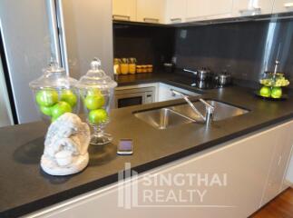 For RENT : Quattro by Sansiri / 2 Bedroom / 2 Bathrooms / 85 sqm / 80000 THB [5188727]