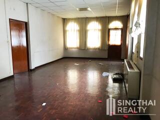 For RENT : House Phromphong / 3 Bedroom / 3 Bathrooms / 301 sqm / 80000 THB [6301654]