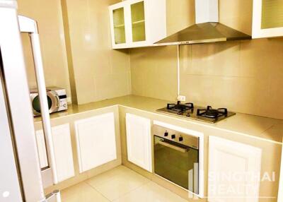 For RENT : Townhouse Phromphong / 4 Bedroom / 5 Bathrooms / 351 sqm / 80000 THB [6467087]