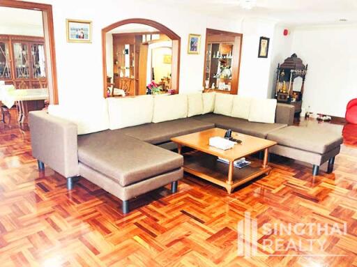 For RENT : G.M. Mansion / 3 Bedroom / 4 Bathrooms / 381 sqm / 80000 THB [6549008]