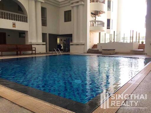 For RENT : Royal Castle / 3 Bedroom / 3 Bathrooms / 161 sqm / 80000 THB [6601044]