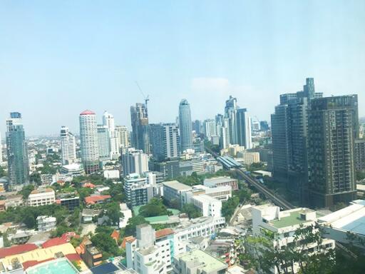 For RENT : Aequa Sukhumvit 49 / 2 Bedroom / 2 Bathrooms / 97 sqm / 80000 THB [6751209]