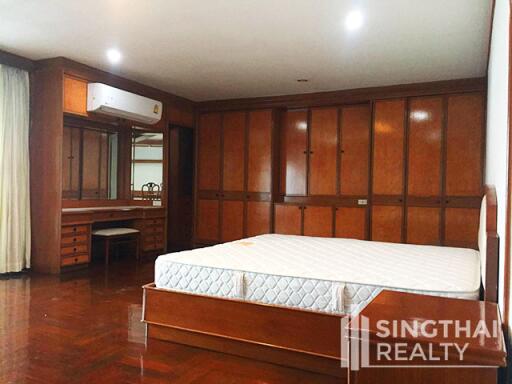 For RENT : Shiva Tower / 3 Bedroom / 3 Bathrooms / 321 sqm / 80000 THB [7209746]