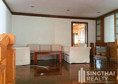 For RENT : Shiva Tower / 3 Bedroom / 3 Bathrooms / 321 sqm / 80000 THB [7209746]