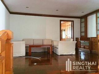 For RENT : Shiva Tower / 3 Bedroom / 3 Bathrooms / 321 sqm / 80000 THB [7209746]