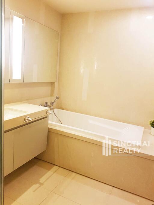 For RENT : Quattro by Sansiri / 2 Bedroom / 2 Bathrooms / 81 sqm / 80000 THB [7344358]