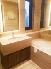 For RENT : The Diplomat 39 / 2 Bedroom / 2 Bathrooms / 77 sqm / 80000 THB [7382556]