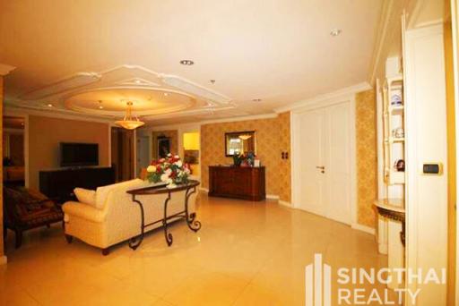 For RENT : La Vie En Rose Place / 3 Bedroom / 3 Bathrooms / 176 sqm / 80000 THB [7574286]