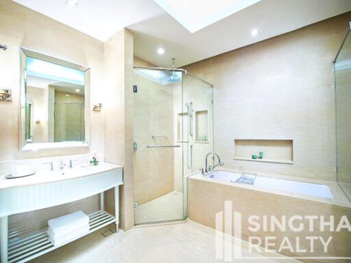 For RENT : Oriental Residence / 1 Bedroom / 1 Bathrooms / 71 sqm / 80000 THB [7658037]