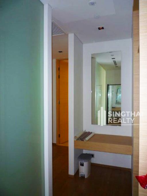 For RENT : Saladaeng Residences / 2 Bedroom / 2 Bathrooms / 127 sqm / 80000 THB [8037933]